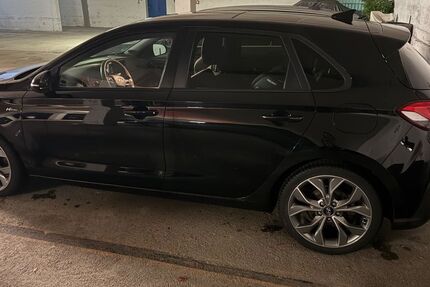 Hyundai i30 68.500 km 15.400 &euro; Augsburg 86152
