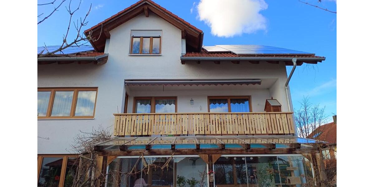 Dachgeschoßwohnung Geltendorf - 3 Zimmer, 83 m&sup2;, 1.120&euro; | Angebot:25162744