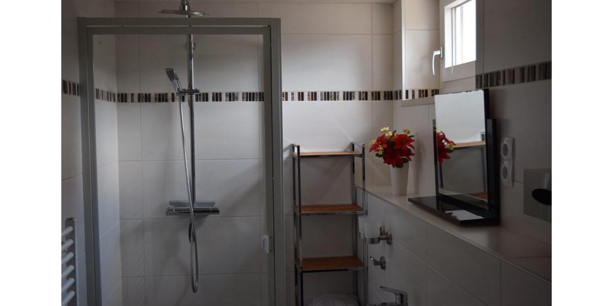 Erdgeschoßwohnung Egenhofen - 4 Zimmer, 164 m&sup2;, 690.000&euro; | Angebot:26531955