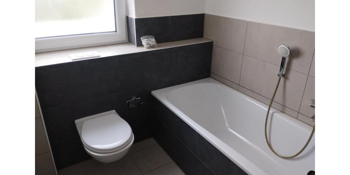 Dachgeschoßwohnung Königsbrunn - 3 Zimmer, 82 m&sup2;, 1.280&euro; | Angebot:25360942