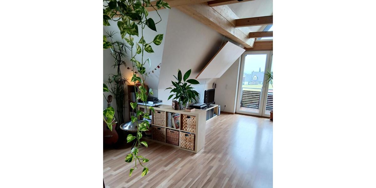 Etagenwohnung Neusäß - 4 Zimmer, 105 m&sup2;, 1.750&euro; | Angebot:25879207