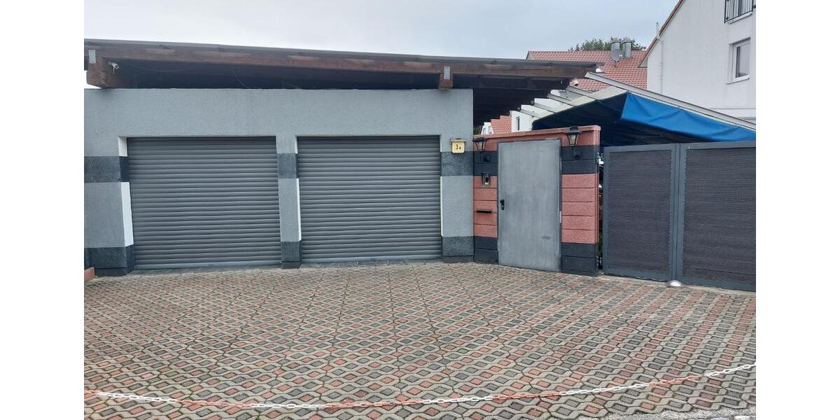 Modernes Einfamilienhaus mit Doppelgarage in Augsburg 4 zimmer