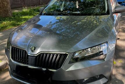 Skoda Superb 135.000 km 14.200 € Augsburg 86156