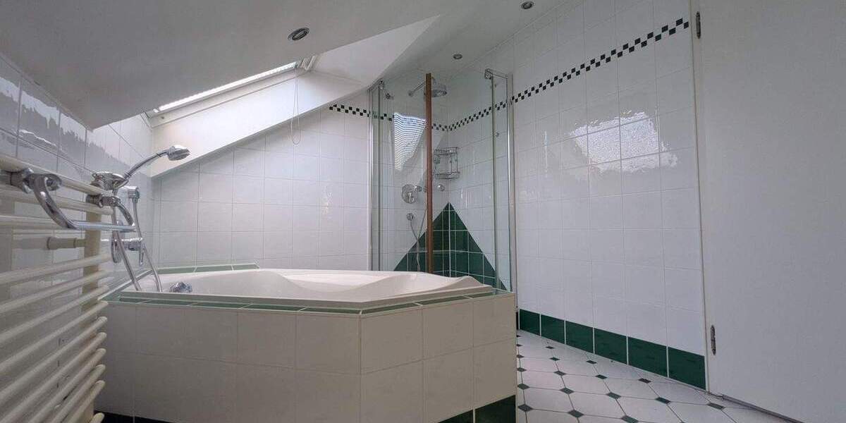 Einfamilienhaus Zusmarshausen Wollbach - 6 Zimmer, 250 m&sup2;, 585.000&euro; | Angebot:25796237