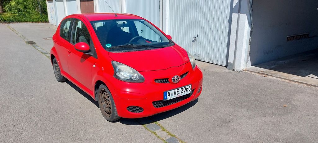 Toyota Aygo (X) 111.999 km 3.500 &euro; Königsbrunn 86343