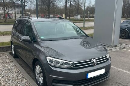 VW Touran 155.000 km 14.100 &euro; Augsburg 86159