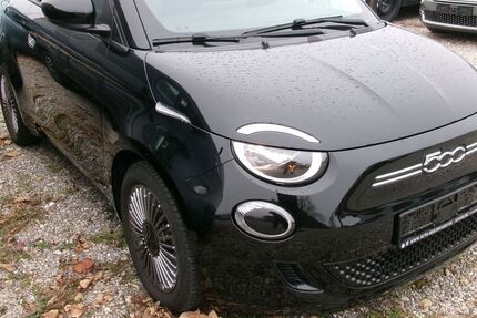 Fiat 500e 10.312 km 19.980 &euro; Augsburg 86179
