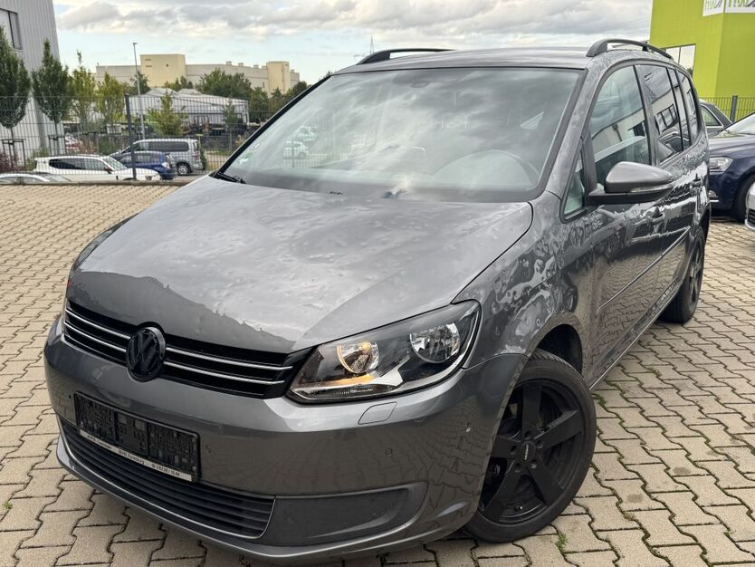 VW Touran 329.000 km 2.650 € Friedberg 86316