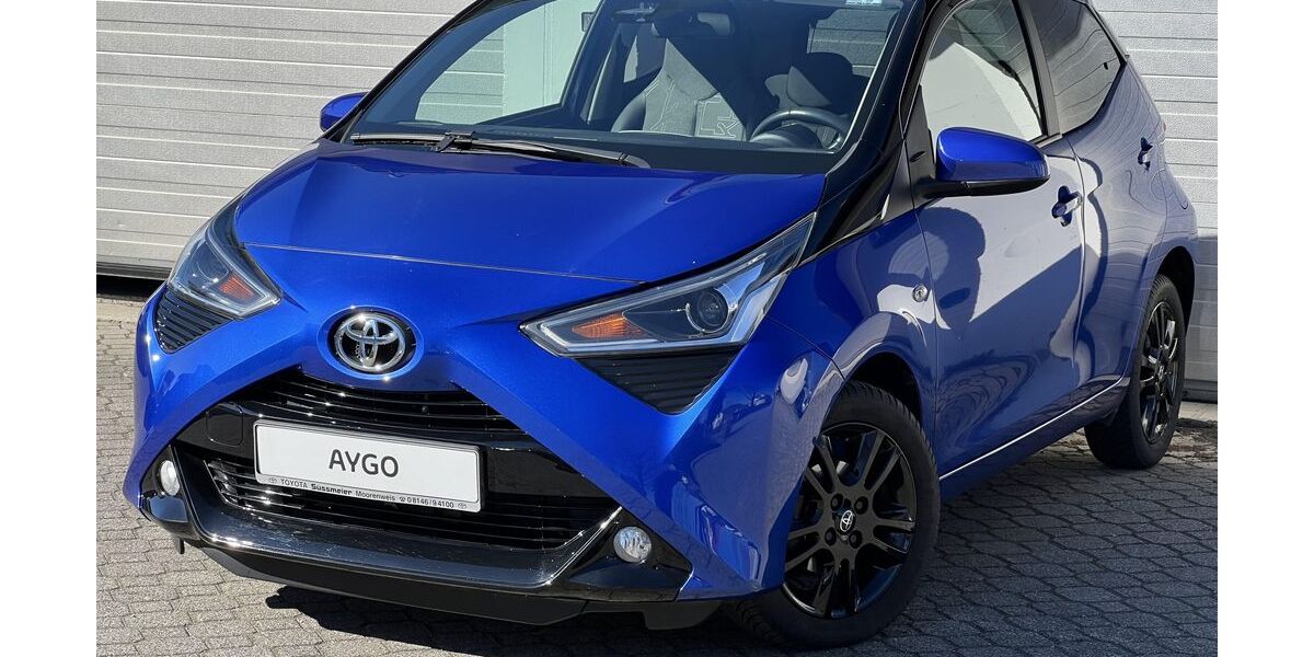 Toyota Aygo (X) 24.957 km 12.499 &euro; Moorenweis 82272
