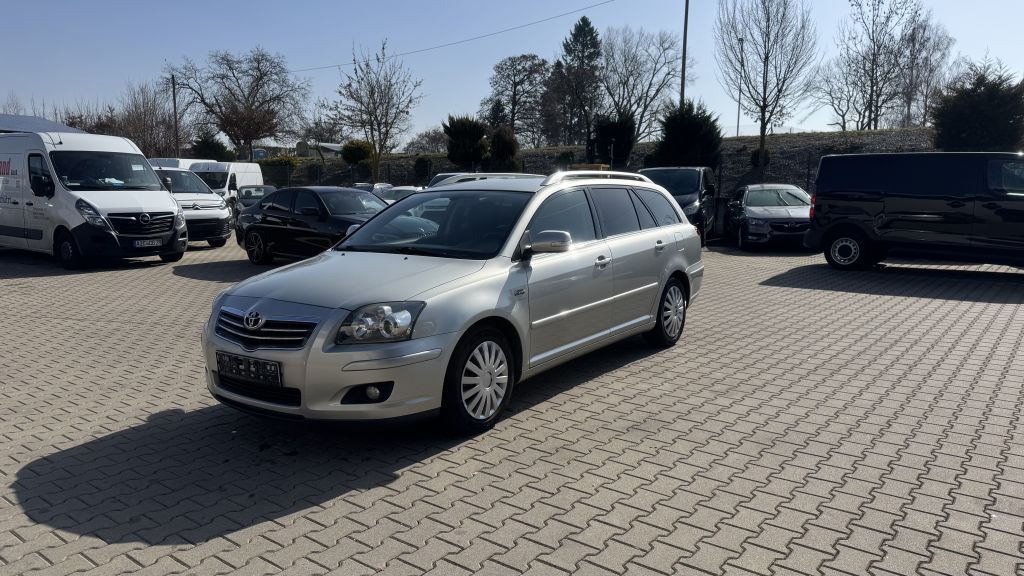 Toyota Avensis 287.662 km 2.499 &euro; Friedberg 86316