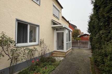 Haus zum Kaufen in Augsburg 599.000 € 136 m² 6 zimmer