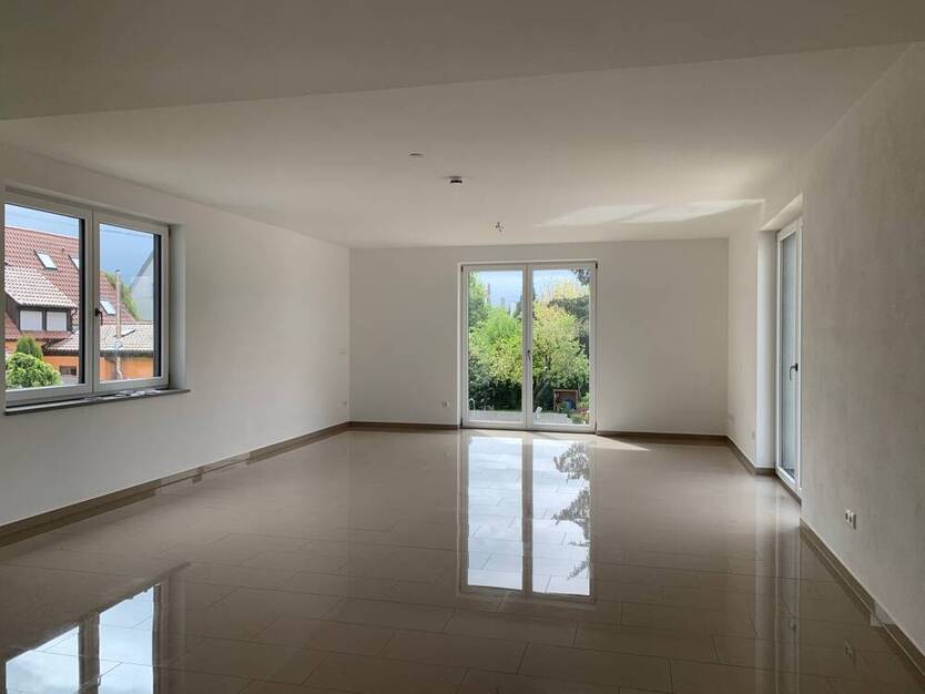 KNIPFER`S ImmobilieNSCHÄTZE - Elegante DachWohnung in sehr ruhiger Wohnlage zur Miete!