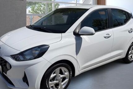 Hyundai i10 8.100 km 14.985 &euro; Augsburg 86165