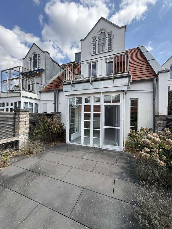 Haus zum Kaufen in Adelsried 690.000 € 144 m²