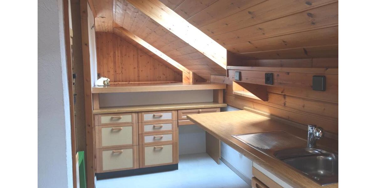 Dachgeschoßwohnung Untermeitingen - 3 Zimmer, 98 m&sup2;, 850&euro; | Angebot:26615844