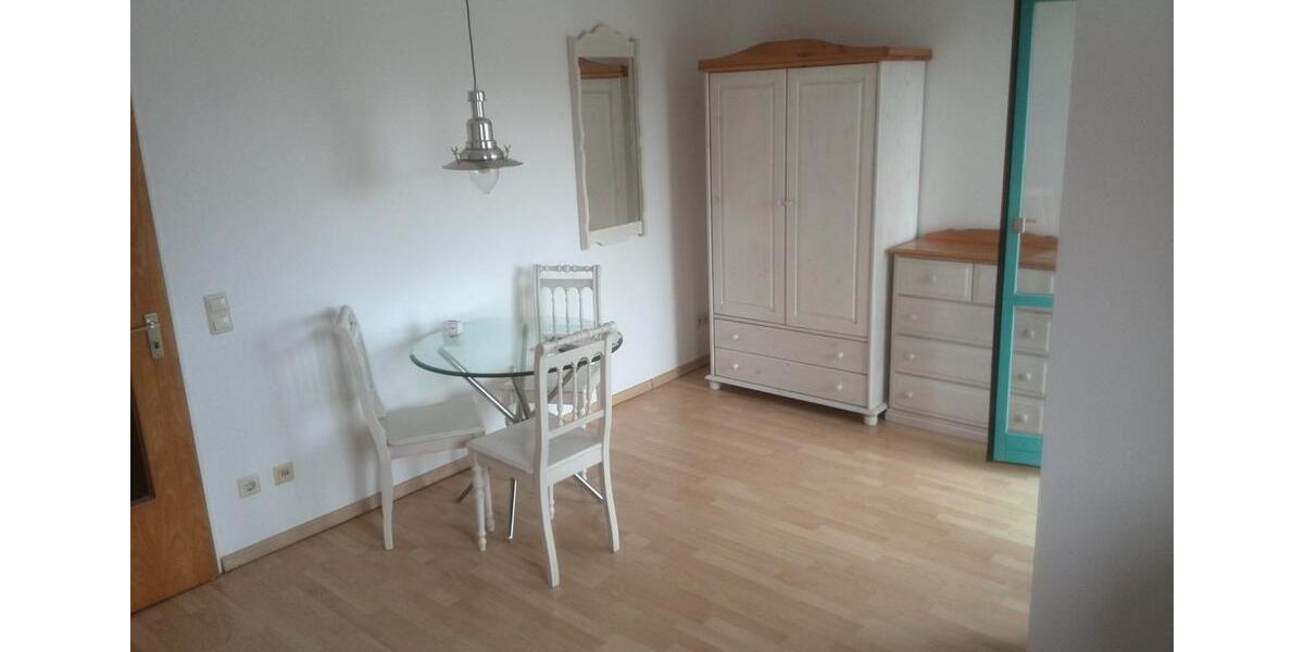 1-Zimmer-Appartement in Königsbrunn (Nähe Ilsesee) zimmer