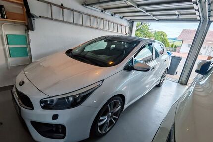 Kia ceed / Ceed 114.000 km 9.100 &euro; Prittriching 86931