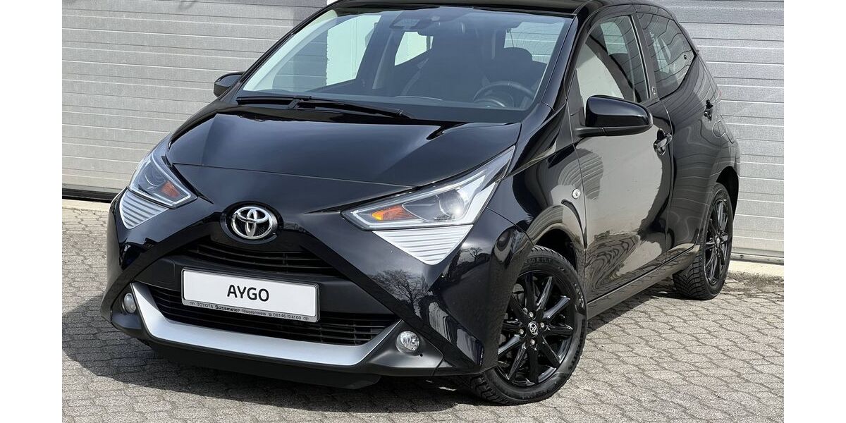 Toyota Aygo (X) 54.584 km 10.499 &euro; Moorenweis 82272