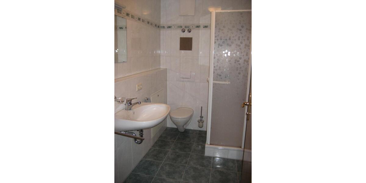 Dachgeschoßwohnung Augsburg Oberhausen - 1 Zimmer, 38 m&sup2;, 400&euro; | Angebot:25986575