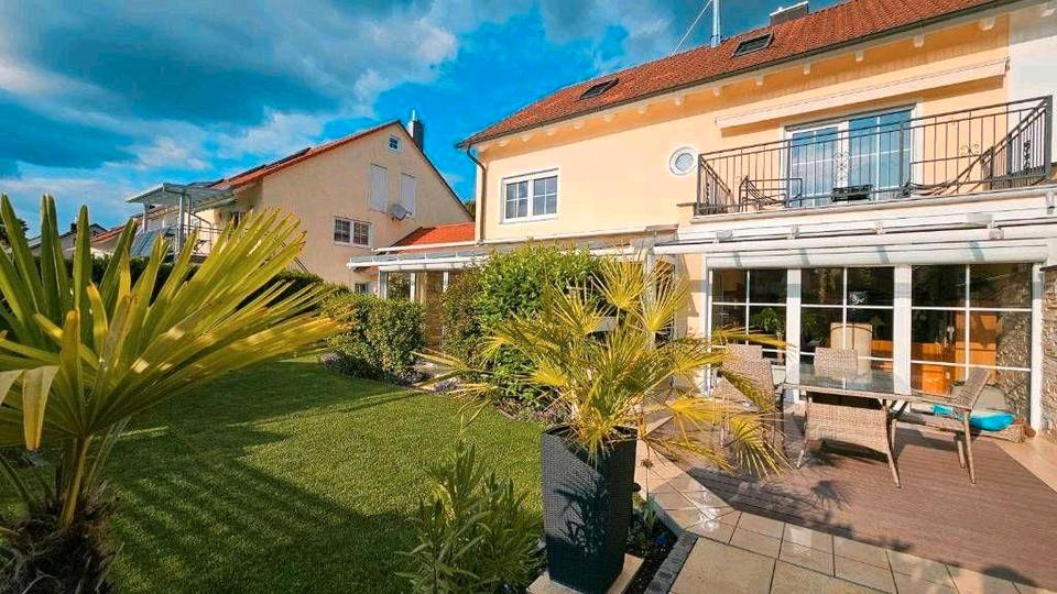 Doppelhaushälfte Königsbrunn - 9 Zimmer, 290 m&sup2;, 1.100.000&euro; | Angebot:26869510