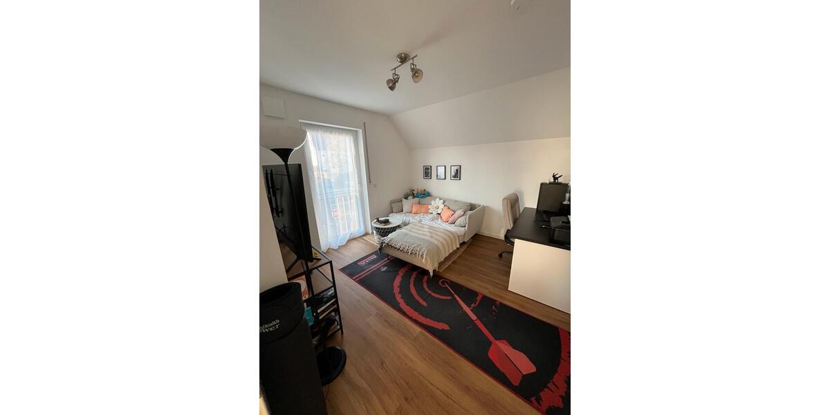 Dachgeschoßwohnung Dinkelscherben - 3 Zimmer, 88 m&sup2;, 1.563&euro; | Angebot:26337865