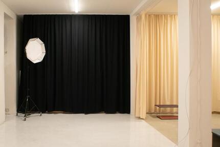 Stundenweise Fotostudio Event Workshop Yoga Vortrag zimmer