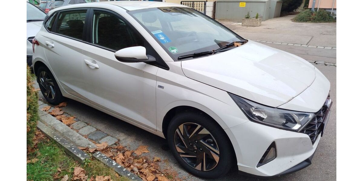 Hyundai i20 4.000 km 17.999 &euro; Neusäß 86356