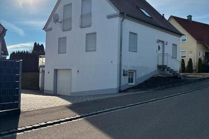 Haus Buttenwiesen - 5 Zimmer, 160 m&sup2;, 1.850&euro; | Angebot:23427013