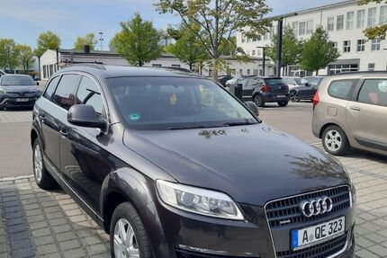 Audi Q7 300.000 km 6.000 &euro; Augsburg 86157