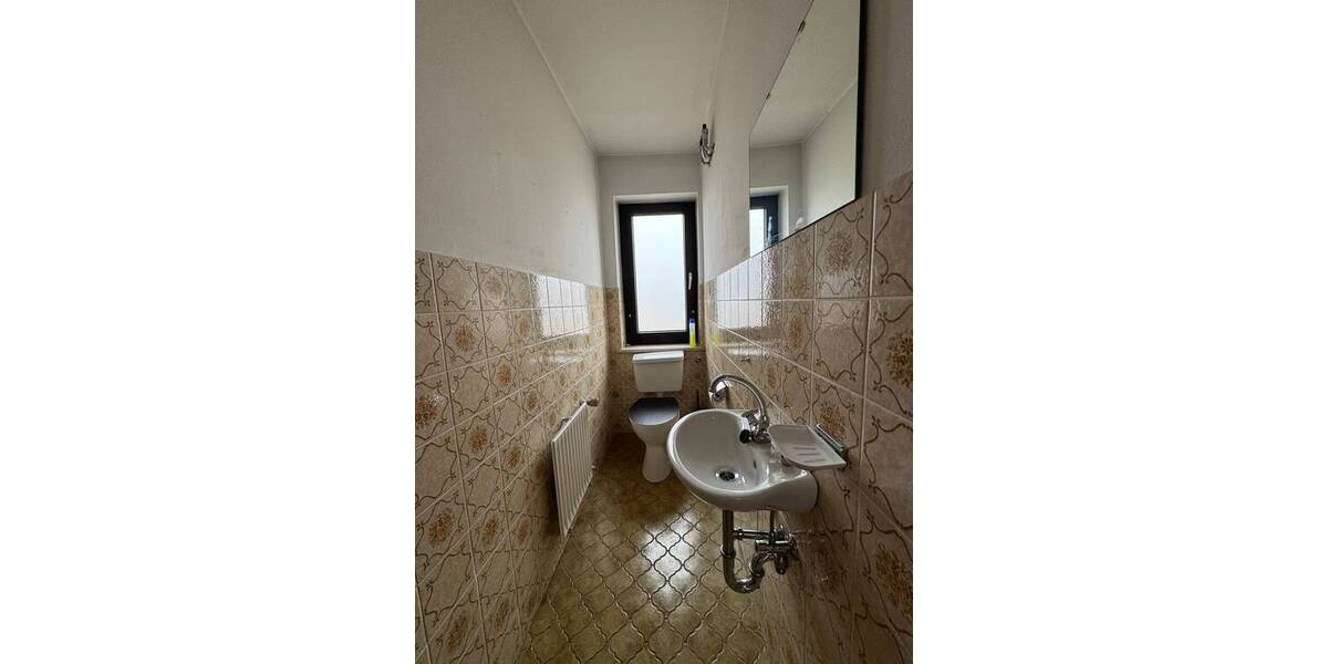 Werkstatt mit Ausstellungsfläche, Büro, Lager und Betriebsleiterwohnung in Bestlage von Kissing zimmer