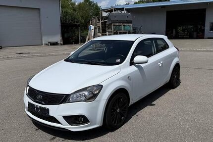 Kia pro ceed / ProCeed 145.000 km 5.450 &euro; Mering 86415