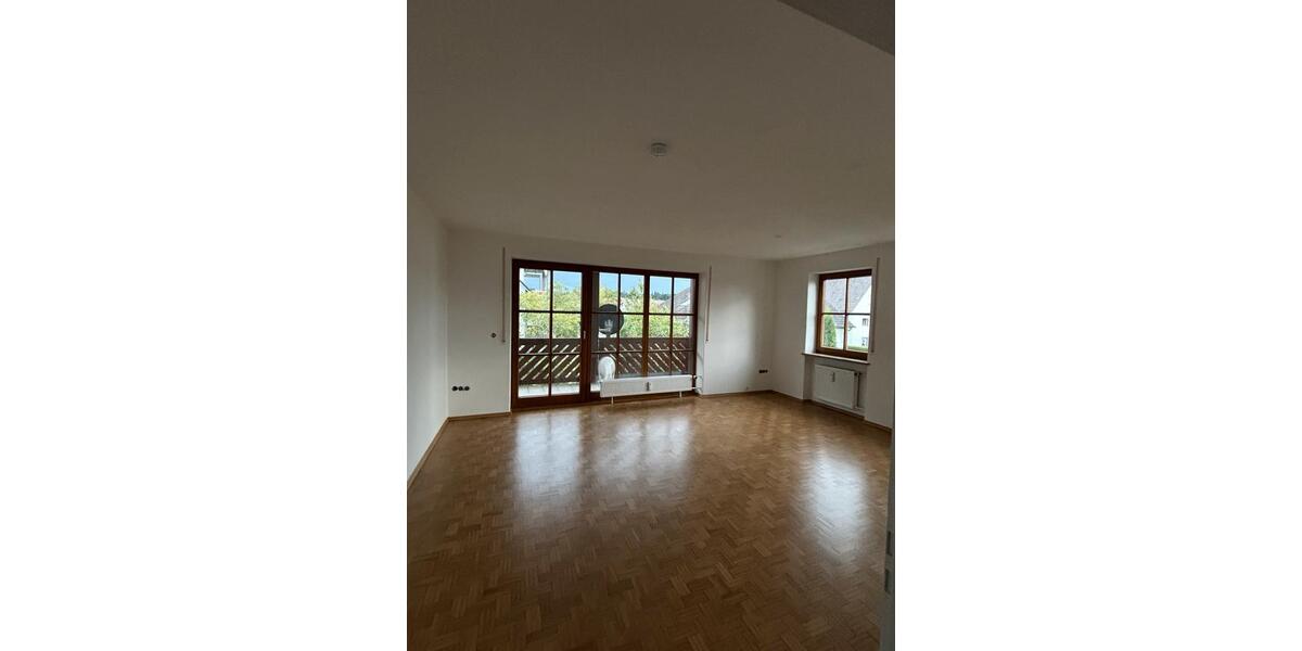 Etagenwohnung Thierhaupten - 3 Zimmer, 86 m&sup2;, 1.310&euro; | Angebot:26271372