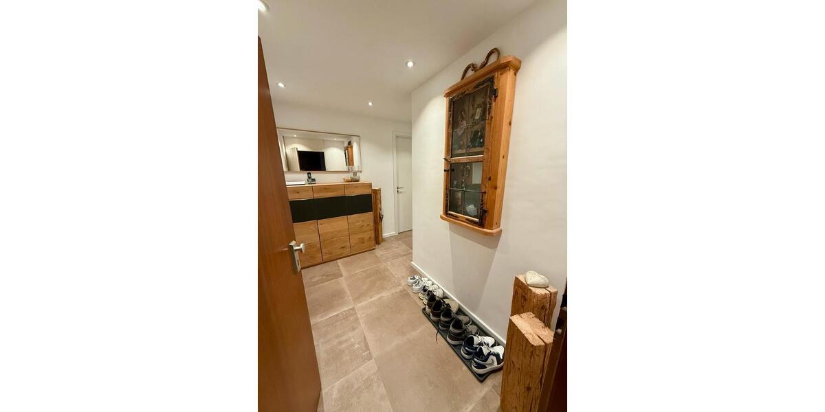 Dachgeschoßwohnung Augsburg Lechhausen - 3 Zimmer, 445.000&euro; | Angebot:23082534