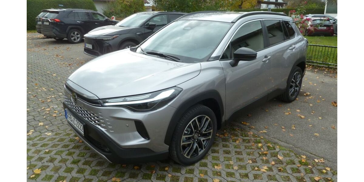 Toyota Corolla Cross 3.500 km 37.790 &euro; Moorenweis 82272