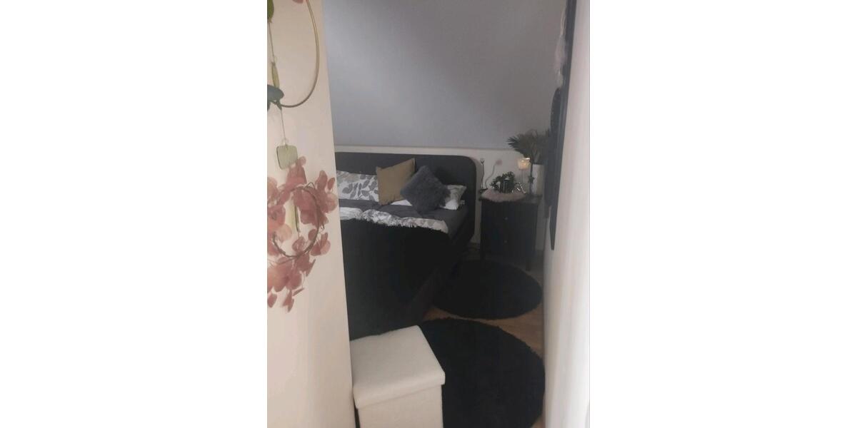 Dachgeschoßwohnung Aichach - 2 Zimmer, 51 m&sup2;, 830&euro; | Angebot:26480055