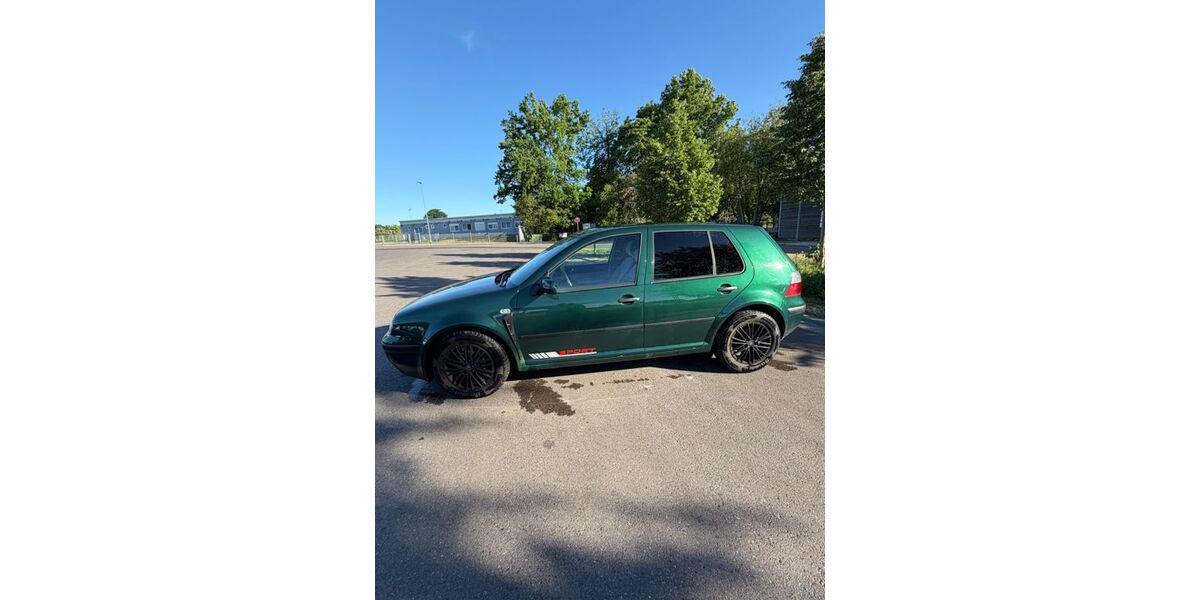 VW Golf 152.000 km 2.350 &euro; Wertingen 86637