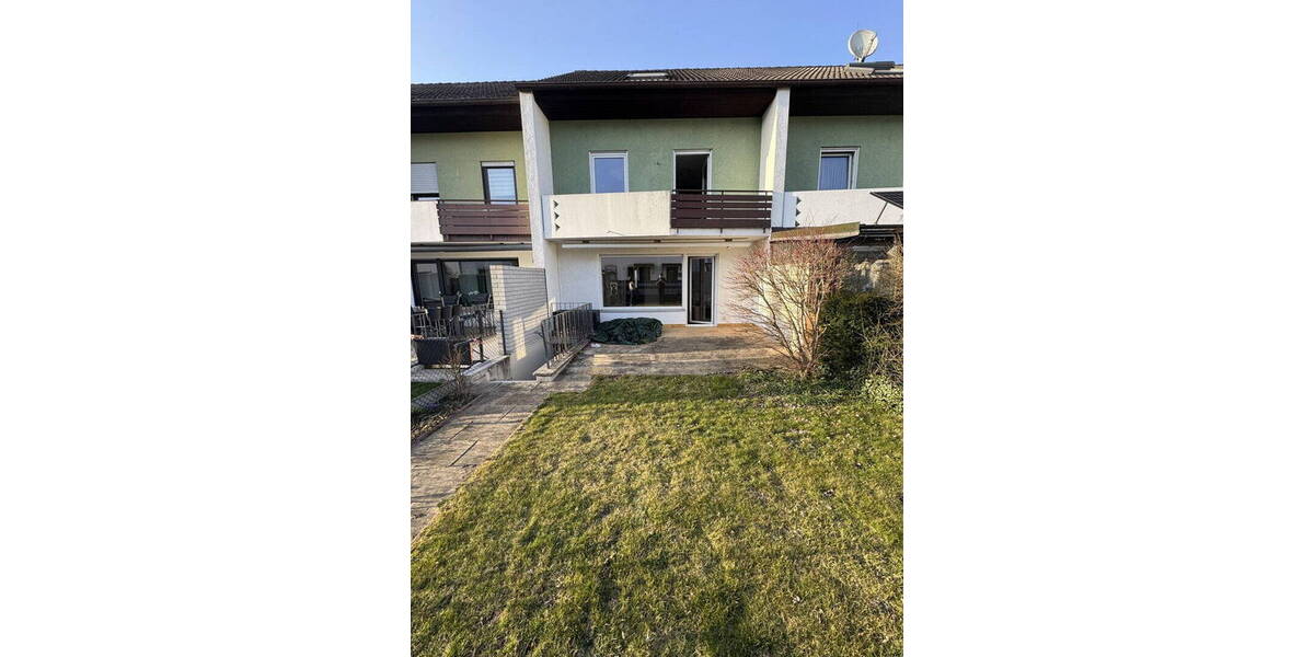 Reihenmittelhaus Augsburg Lechhausen - 5 Zimmer, 130 m&sup2;, 520.000&euro; | Angebot:26057610