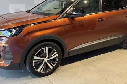 Peugeot 5008 12.436 km 27.299 &euro; Augsburg 86179