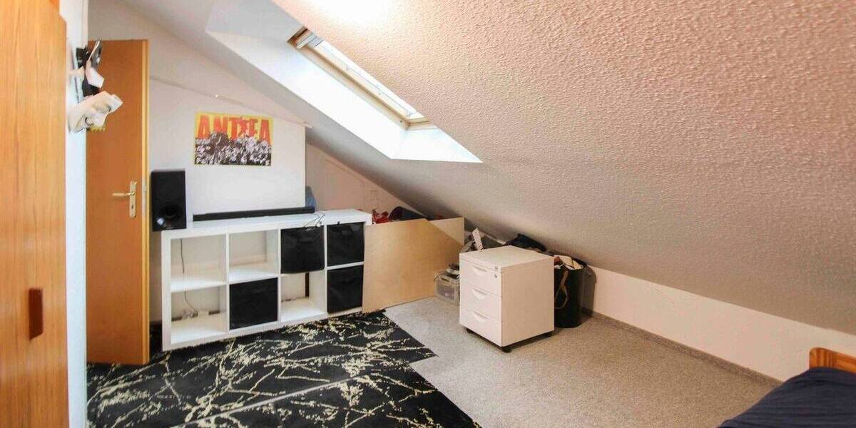 Jetzt oder nie: 3 Zimmer DG Wohnung in Augsburg Göggingen mit Dachterrasse und Garage 3 zimmer