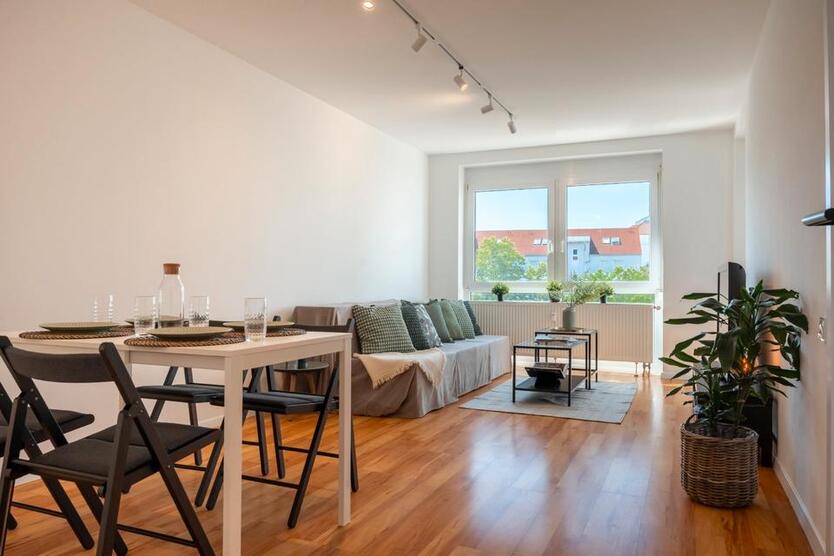Barrierefreie, frisch sanierte 2-Zimmer-Wohnung mit Balkon
