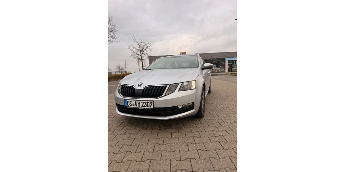Skoda Octavia 137.500 km 16.600 € Augsburg 86159