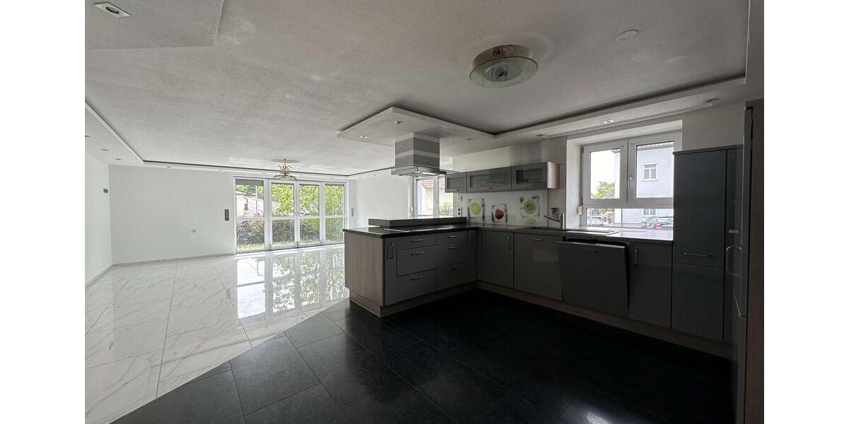 Erdgeschoßwohnung Friedberg - 3 Zimmer, 126 m&sup2;, 1.950&euro; | Angebot:26648210