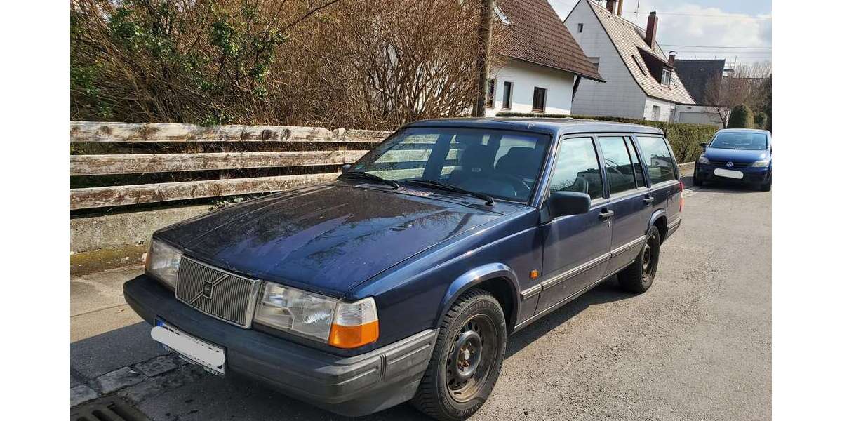 Volvo 945 324.000 km 1.399 &euro; Kissing 86438