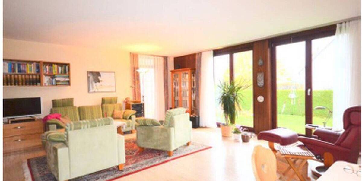 Einfamilienhaus Adelsried - 7 Zimmer, 230 m&sup2;, 749.000&euro; | Angebot:26657235