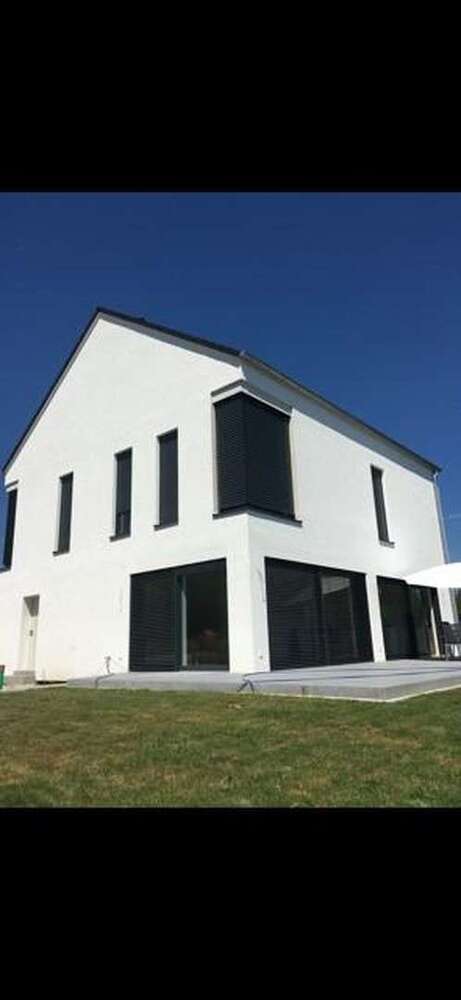 Haus zum Kaufen in Neusäß 1.540.000 € 188 m²