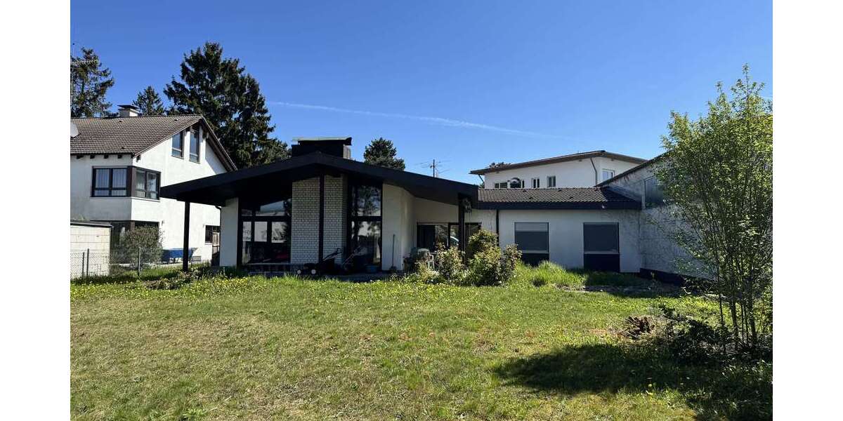 Einfamilienhaus Augsburg Lechhausen - 8 Zimmer, 200 m&sup2;, 2.100.000&euro; | Angebot:26338512