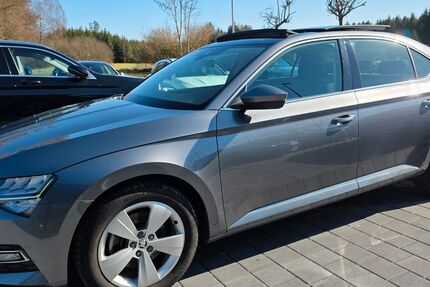 Skoda Superb 174.825 km 18.890 &euro; Welden 86465
