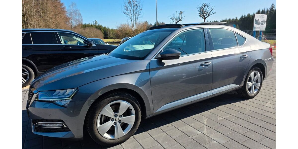 Skoda Superb 174.825 km 18.890 &euro; Welden 86465