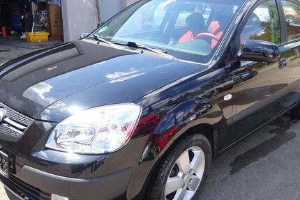 Kia Rio 94.455 km 2.490 &euro; Augsburg 86167