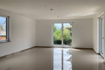 KNIPFER`S ImmobilieNSCHÄTZE - Elegante DachWohnung in sehr ruhiger Wohnlage zur Miete!